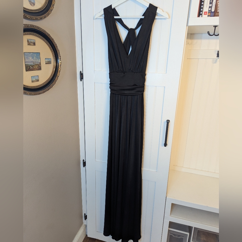 Elegant Black Maxi Dress